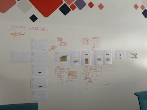 Na zdi jsem postupně začal vyvěšovat návrhy. Využili jsme to jako pracovní prostor, další kolegové se ale na návrhy přišli podívat a společně jsme je diskutovali.
